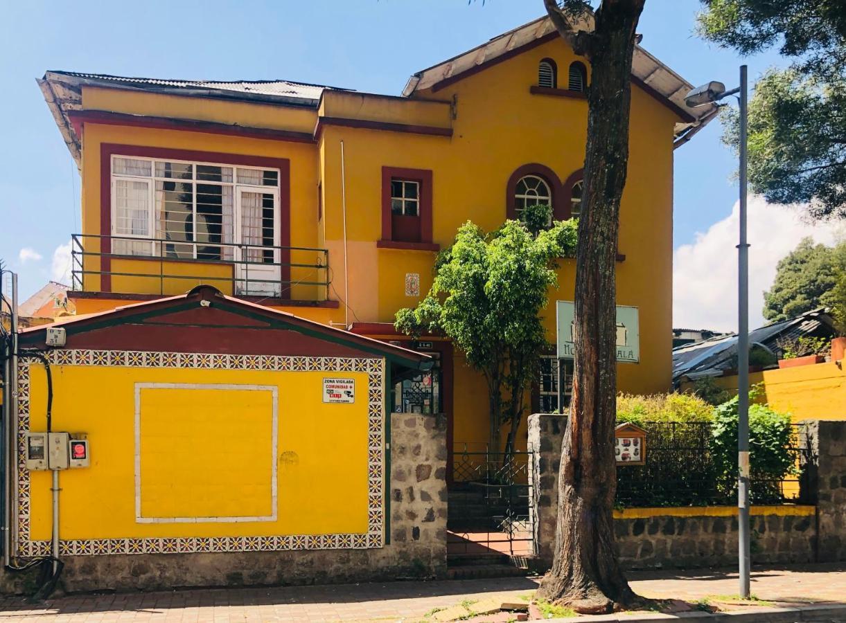 Hostal Alcala Quito Esterno foto