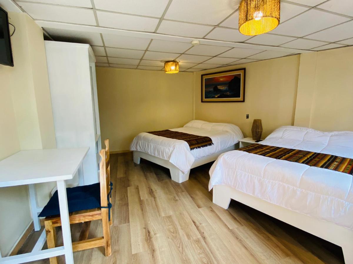 Hostal Alcala Quito Esterno foto
