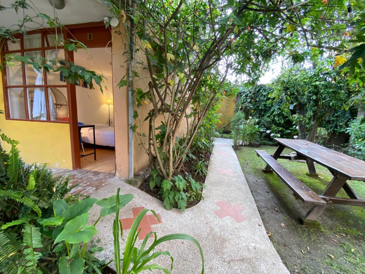 Hostal Alcala Quito Esterno foto