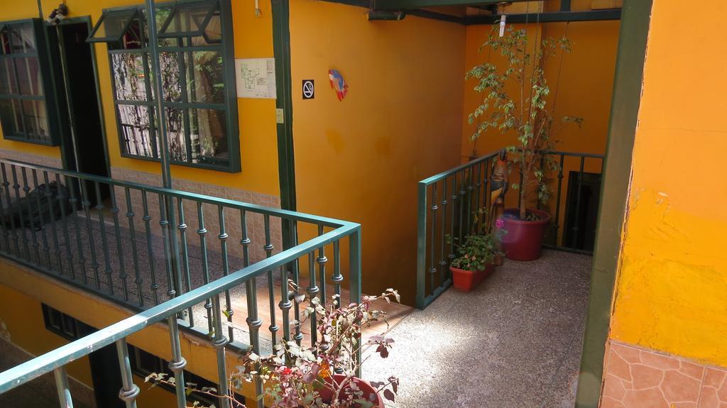 Hostal Alcala Quito Esterno foto