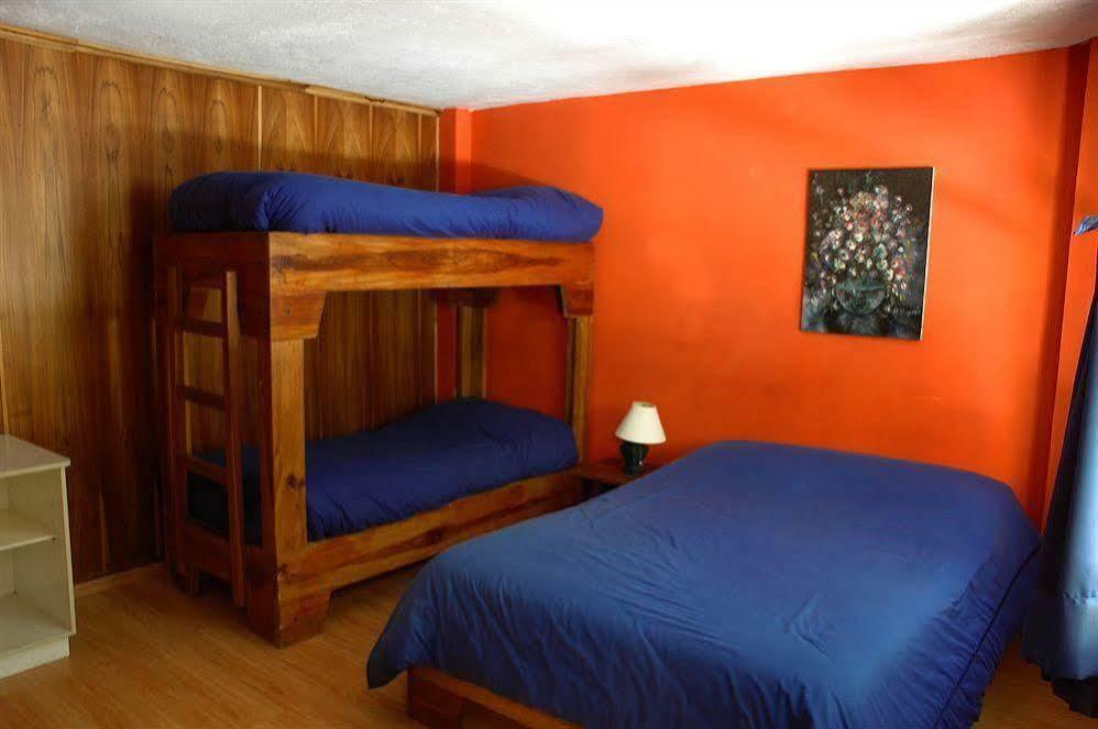 Hostal Alcala Quito Esterno foto